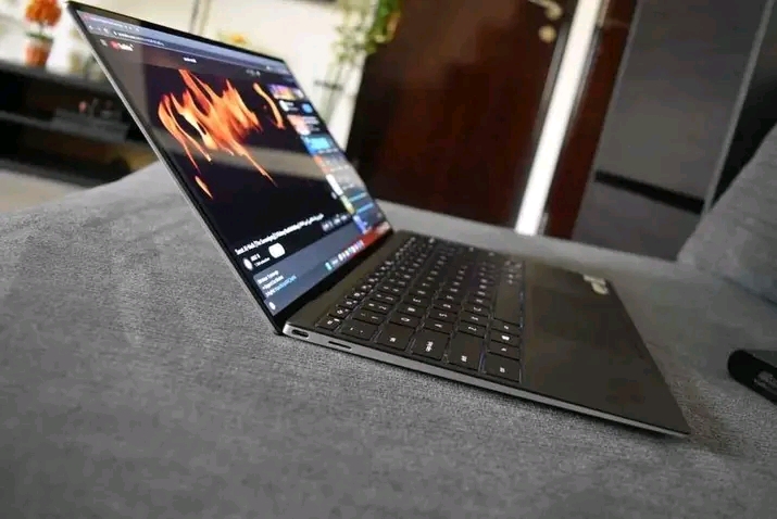 Dell XPS 13